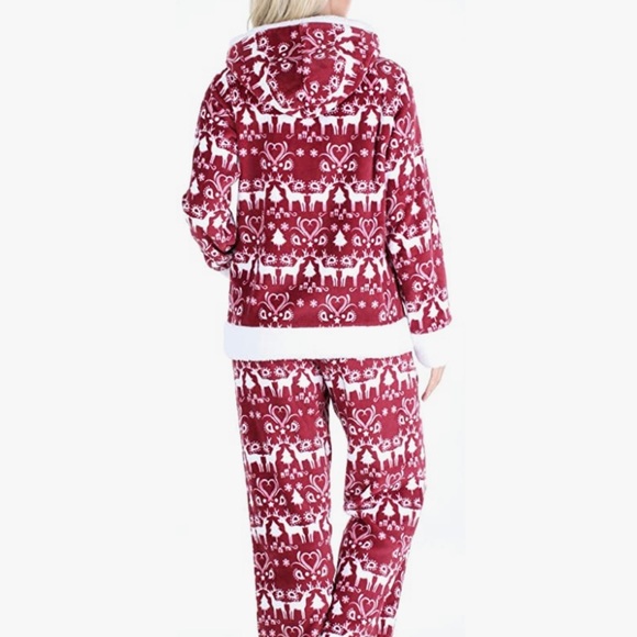 Pajamas - Picture 2 of 3